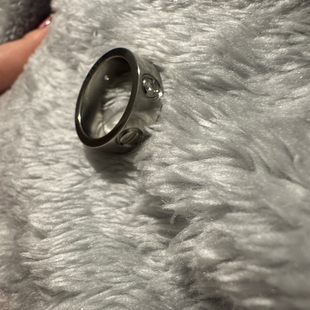 Silver Ring With Crystal Accent - image 4